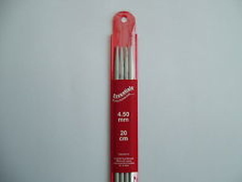 35cm x 4.5mm Knitting Needles