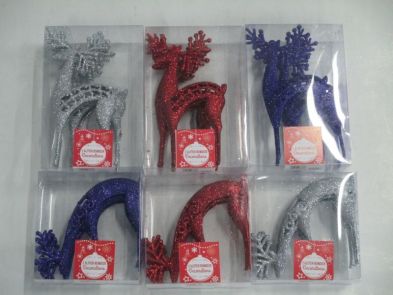 See more information about the Plastic Glitter Reindeer 2 Pack