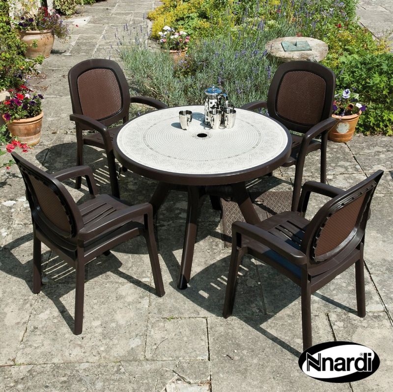 Toscana 100 Garden Furniture Set (Supplied with 4 Coffee coloured Beta Chairs)