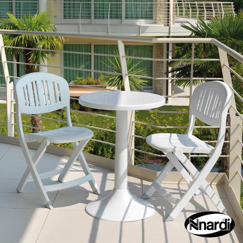 Tucano Bistro Garden Furniture Set (supplied with 2 white Capri Chairs)