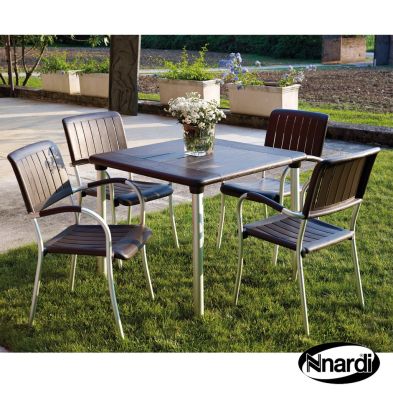 See more information about the Maestrale 90 Garden Furniture Set (supplied with 4 Coffee coloured Musa Chairs)