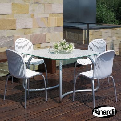 See more information about the Loto Garden Furniture Set (Supplied with 4 White Ninfea Chairs)