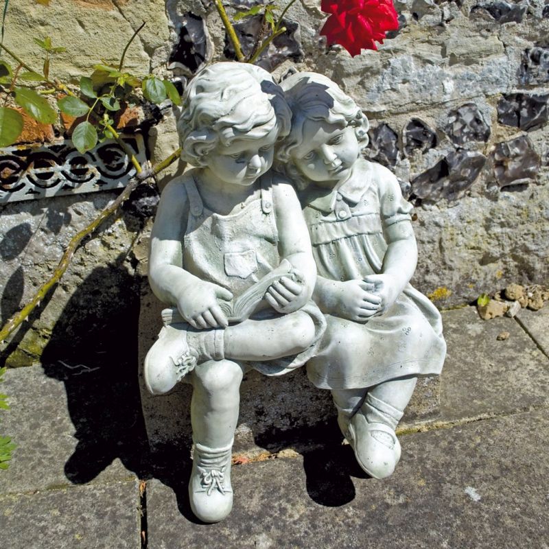 Polly & Peter Garden Ornament Statue DF8085