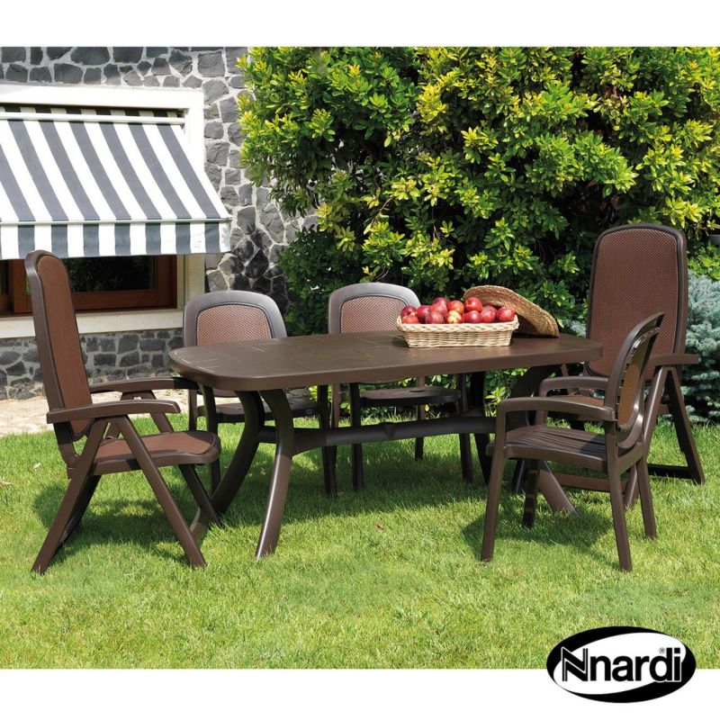 Toscana 165 Garden Furniture Set (Coffee colour with plain top supplied with 2 Delta & 4 Beta Chairs)